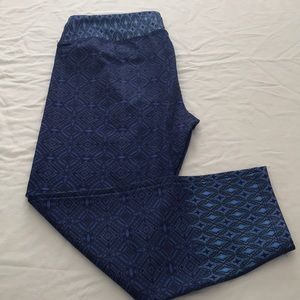 Prana leggings with cool blue print